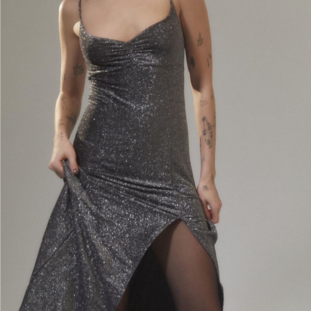 urban outfitters gray silver sparkly calf length dress - Picture 4 of 6